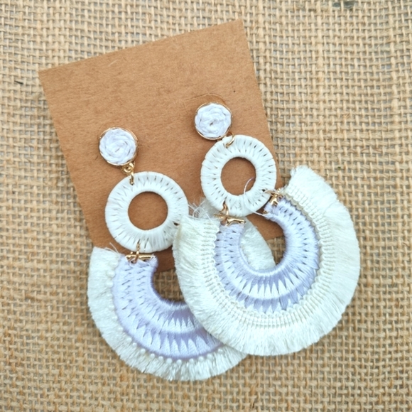 🪴Artemis Collection🪴 Boho Tassel Statement Earrings - Picture 7 of 17